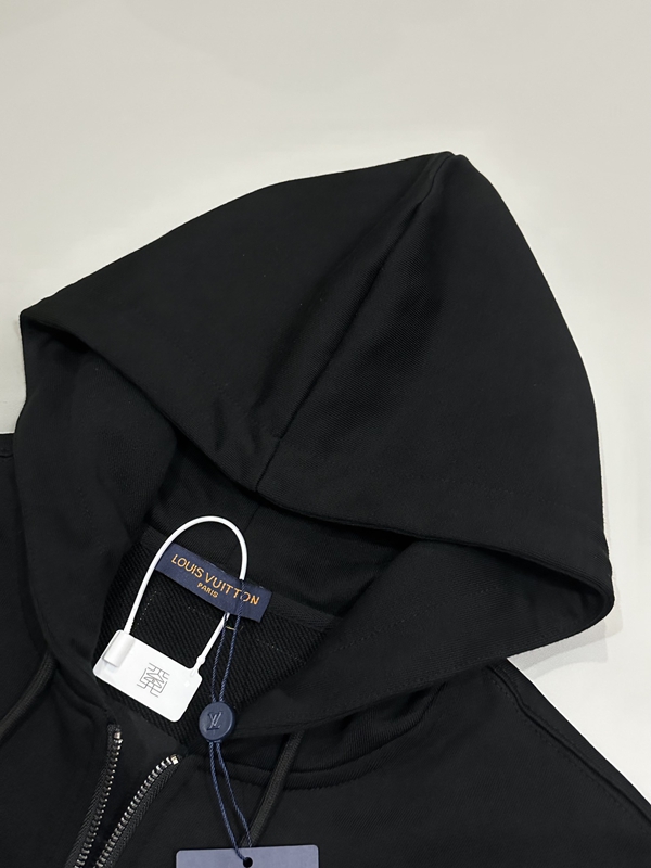 ブランドパーカー側面デザイン